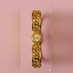 Luxurious Gold Chain Bracelet Watch